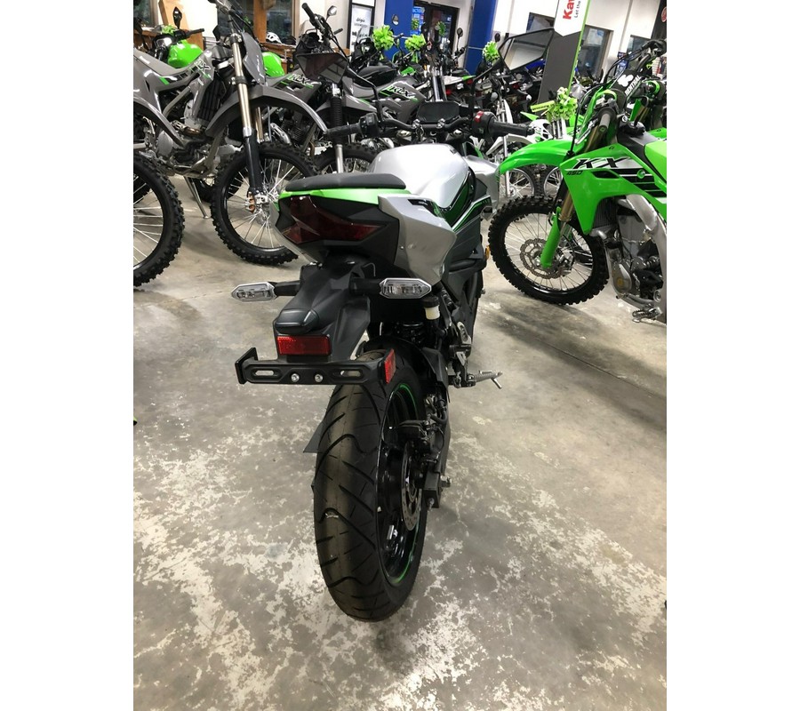 2024 Kawasaki Z e-1 ABS