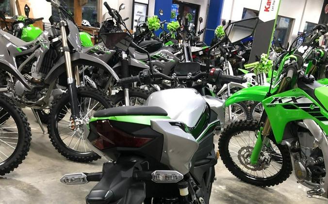 2024 Kawasaki Z e-1 ABS