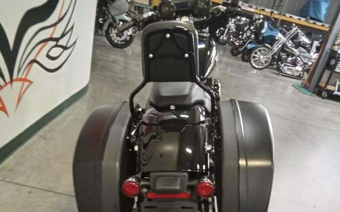 2018 Harley-Davidson® FLSB - Softail® Sport Glide™