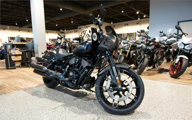 2024 Indian Motorcycle® Sport Chief Black Smoke