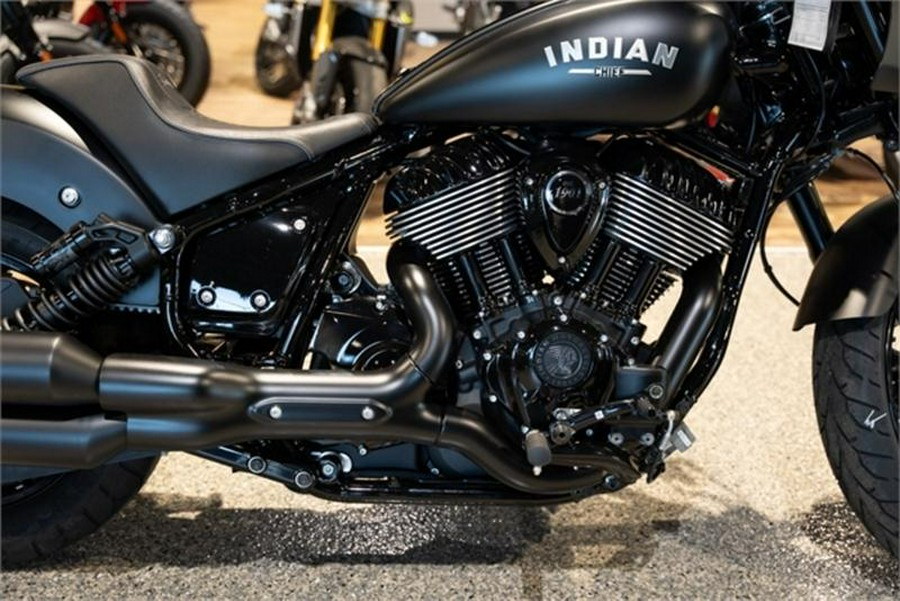 2024 Indian Motorcycle® Sport Chief Black Smoke