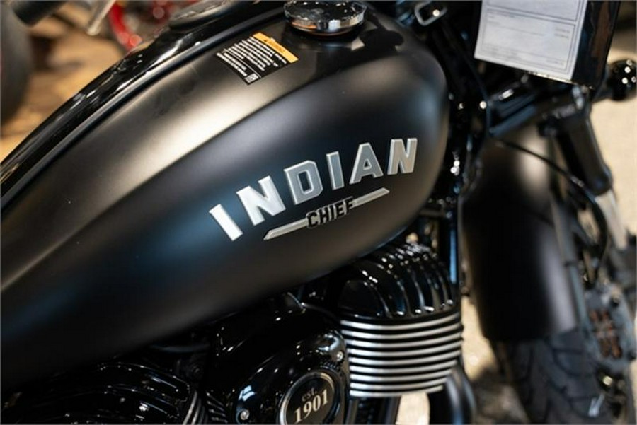 2024 Indian Motorcycle® Sport Chief Black Smoke