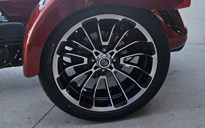 FLTRT 2025 Road Glide 3