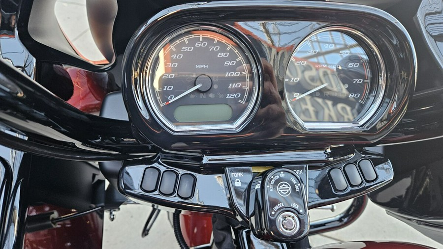 FLTRT 2025 Road Glide 3