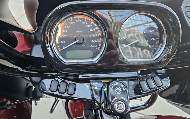 FLTRT 2025 Road Glide 3