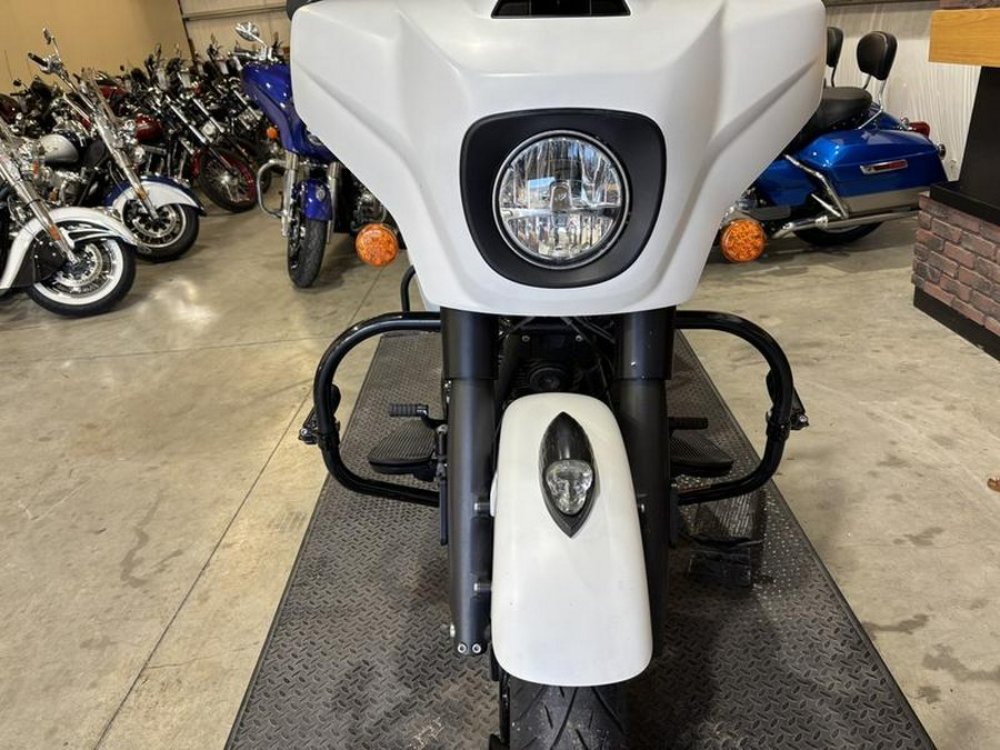 2019 Indian Motorcycle® Chieftain Dark Horse® White Smoke