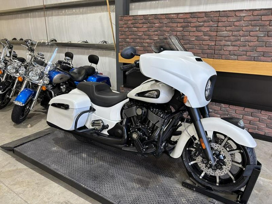 2019 Indian Motorcycle® Chieftain Dark Horse® White Smoke
