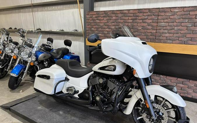 2019 Indian Motorcycle® Chieftain Dark Horse® White Smoke