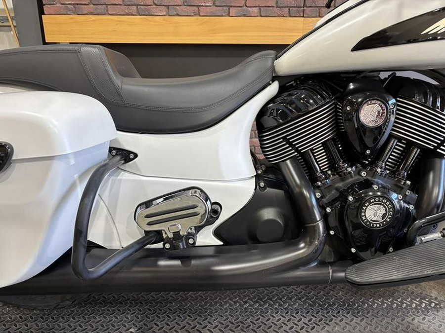 2019 Indian Motorcycle® Chieftain Dark Horse® White Smoke