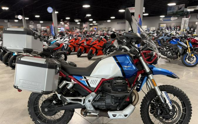 2023 Moto Guzzi V85 TT