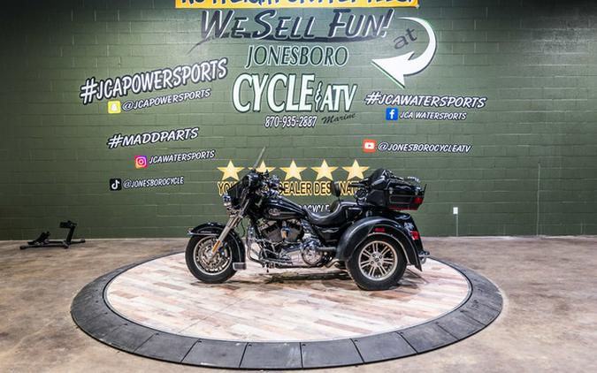 2013 Harley-Davidson Touring FLHTCUSE8 - CVO Ultra Classic Electra Glide 110