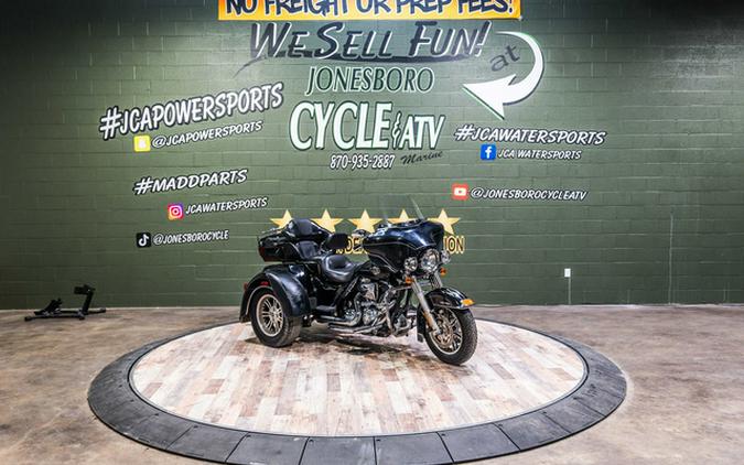 2013 Harley-Davidson Touring FLHTCUSE8 - CVO Ultra Classic Electra Glide 110