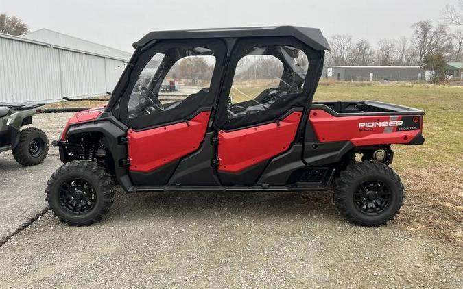 2025 Honda® Pioneer 1000-6 Deluxe Crew