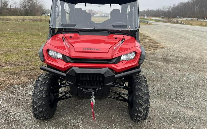 2025 Honda® Pioneer 1000-6 Deluxe Crew