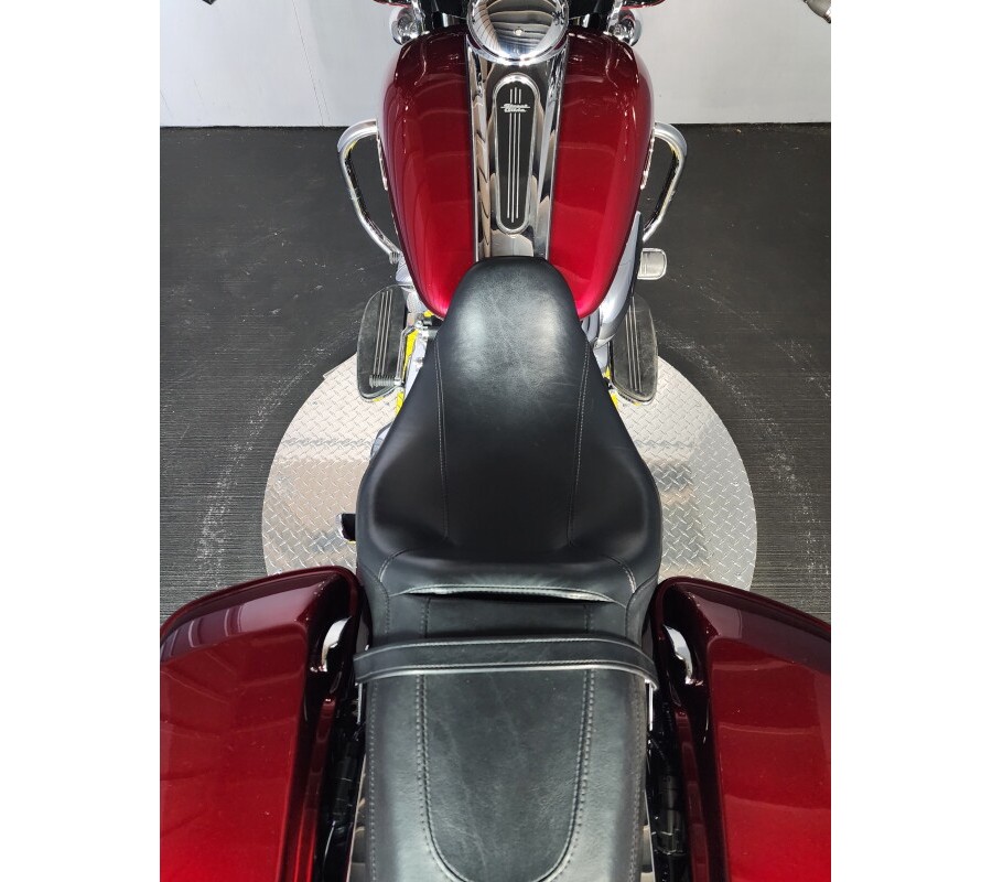 2017 Harley-Davidson Street Glide Special FLHXS VELOCITY RED