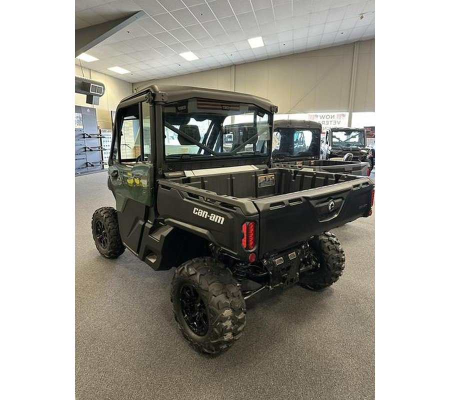 2024 Can-Am® Defender DPS CAB HD9