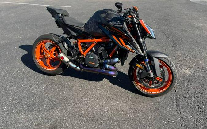 2022 KTM 1290 Super Duke R EVO: MD Ride Review, Part 1 (Bike Reports) (News)