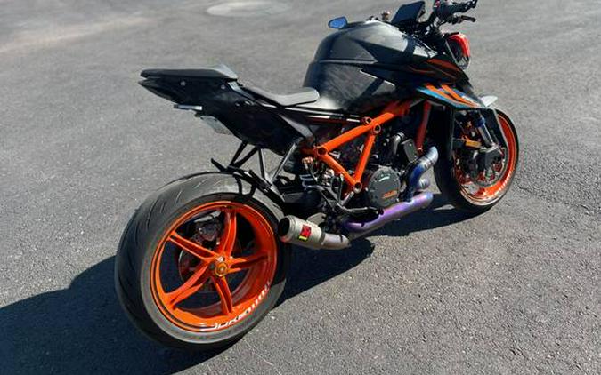 2022 KTM 1290 Super Duke R EVO, BLACK