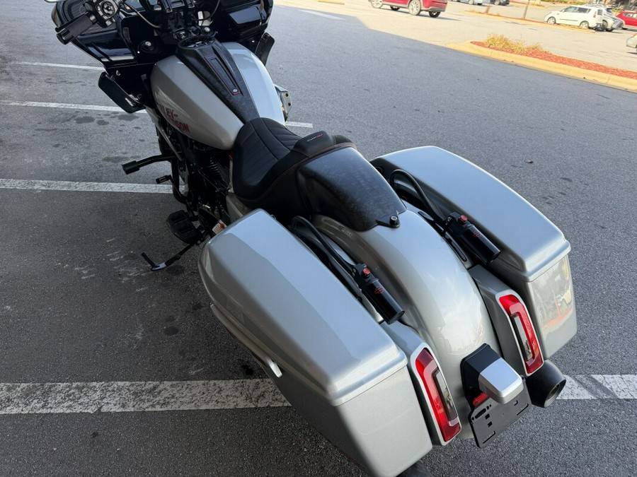 2025 Harley-Davidson® CVO™ Road Glide® ST Mercury Silver