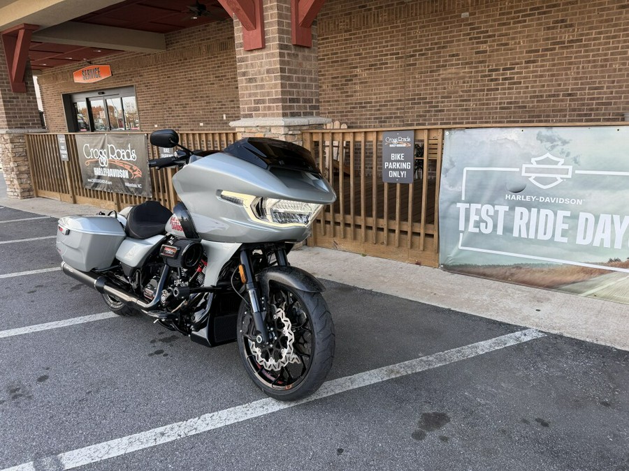2025 Harley-Davidson® CVO™ Road Glide® ST Mercury Silver