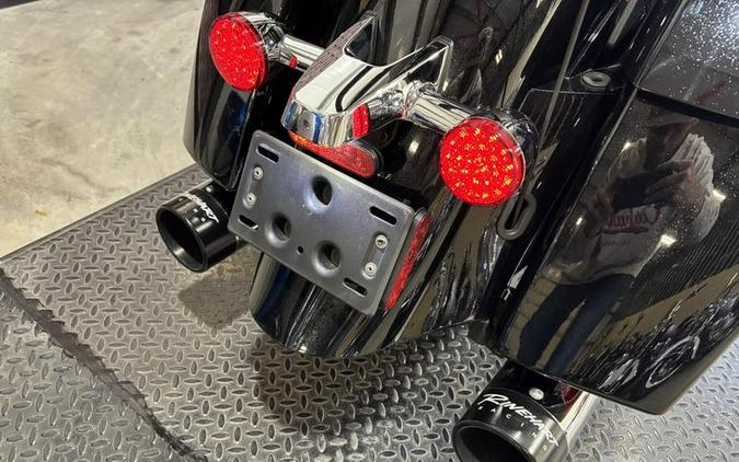 2020 Indian Motorcycle® Chieftain® Elite Thunder Black Vivid Crystal/Wildfire Red Candy