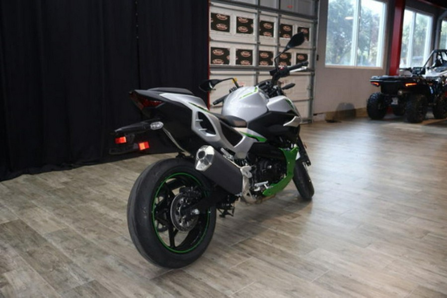 2024 Kawasaki Z7 Hybrid ABS