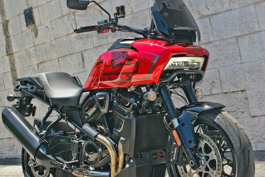 2025 Harley-Davidson® RA1250ST - Pan America® 1250 ST