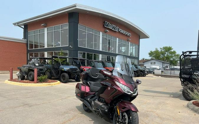 2025 Honda Gold Wing Tour 50th Anniversary Airbag DCT