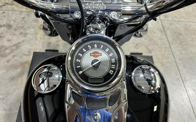 2014 Harley-Davidson® FLSTC - Heritage Softail® Classic