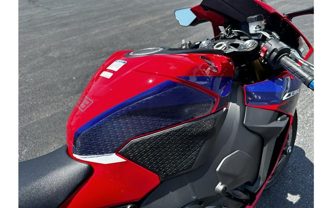 2022 Honda CBR1000RR Base