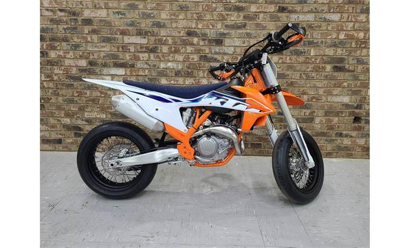 2021 KTM 450 SMR Review (13 Fast Facts and Supermoto Observations)