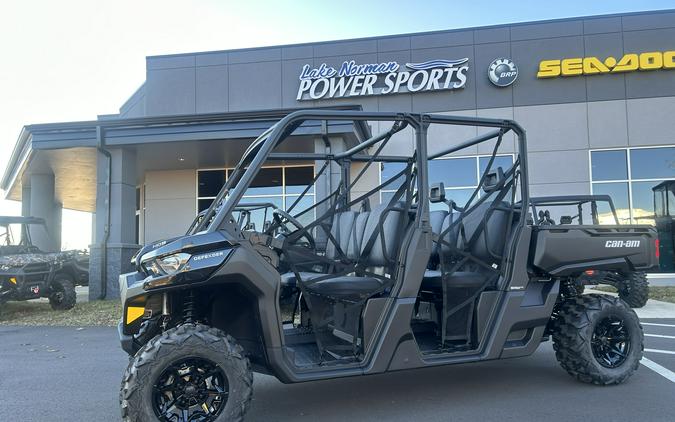 2024 Can-Am™ Defender MAX DPS HD9