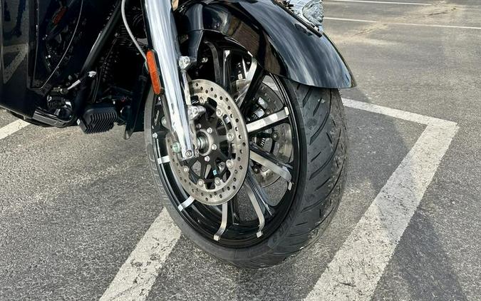 2024 Indian Motorcycle® Roadmaster® Limited with Powerband Audio Package Black Azure Crystal