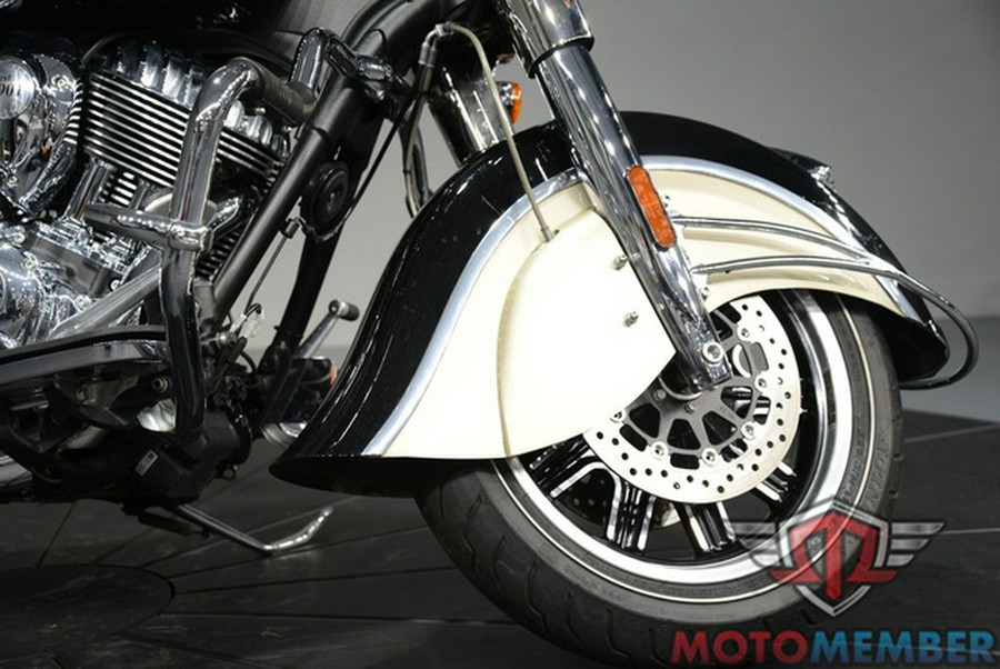 2022 Indian Springfield Black Metallic/Dirt Track Tan