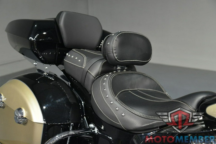 2022 Indian Springfield Black Metallic/Dirt Track Tan