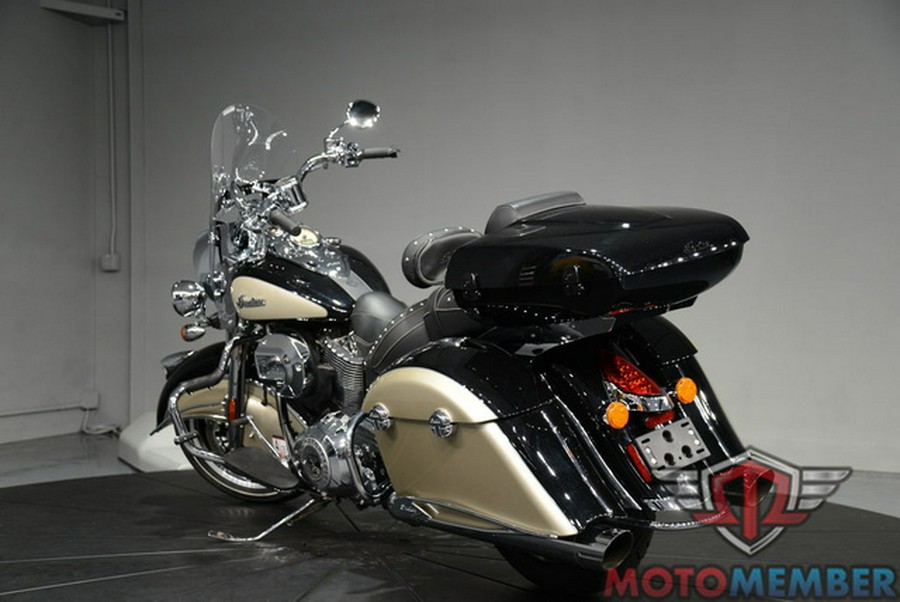 2022 Indian Springfield Black Metallic/Dirt Track Tan