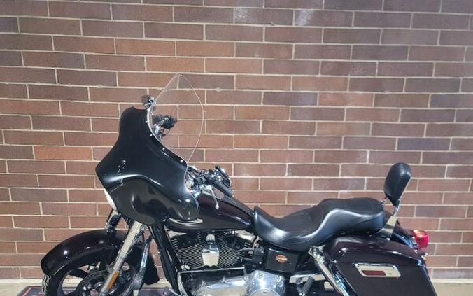 2014 Harley-Davidson® Switchback™ BLACKND CAYENNE FLD103