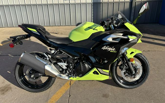 2026 Kawasaki Ninja® 500 ABS