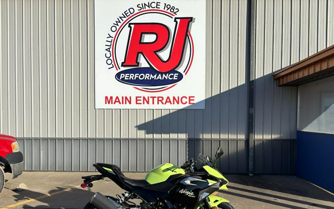 2026 Kawasaki Ninja® 500 ABS