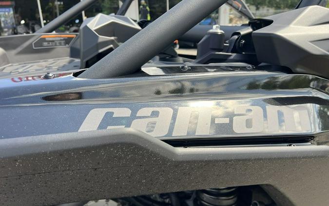 2026 Can-Am Maverick X3 X Rs Turbo RR Triple Black_7.6 In.