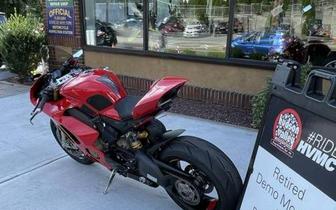 2022 Ducati Panigale V4 S Ducati Red