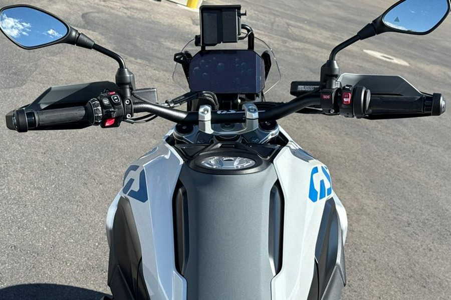 2025 BMW R 1300 GS Light White