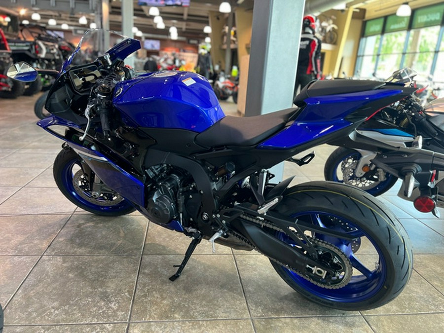 2025 Yamaha YZF R9