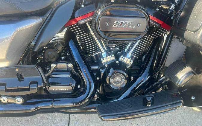 2019 Harley-Davidson FLHTKSE CVO LIMITED