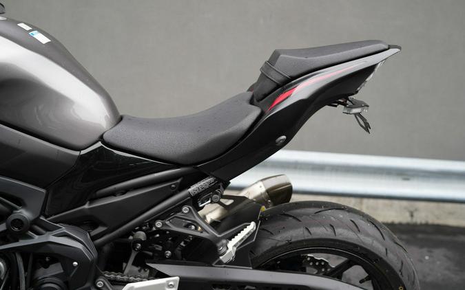 2023 Kawasaki Z900 ABS Metallic Black/Graphite Gray/Flat Black