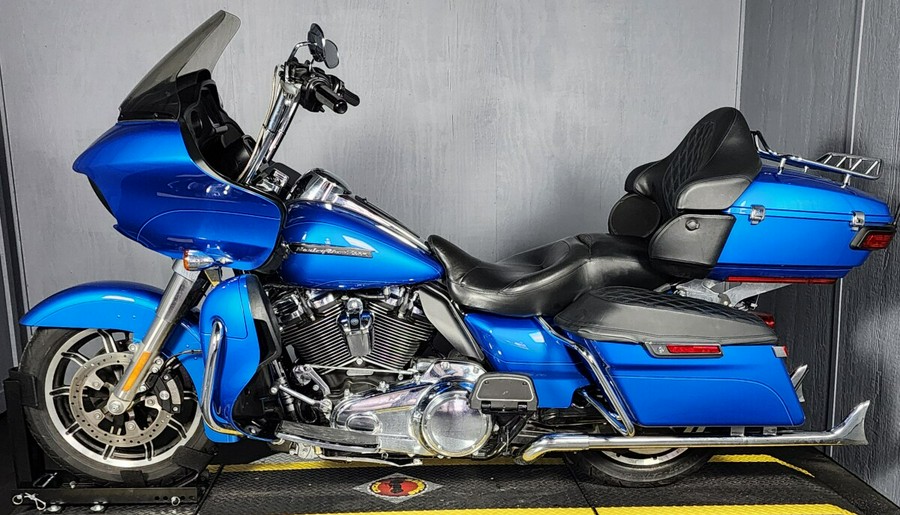 2018 Harley-Davidson Road Glide Ultra FLTRU ELECTRIC BLUE W/PINSTRIP