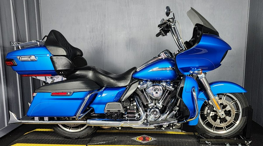 2018 Harley-Davidson Road Glide Ultra FLTRU ELECTRIC BLUE W/PINSTRIP