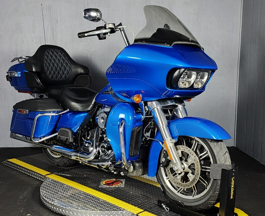 2018 Harley-Davidson Road Glide Ultra FLTRU ELECTRIC BLUE W/PINSTRIP