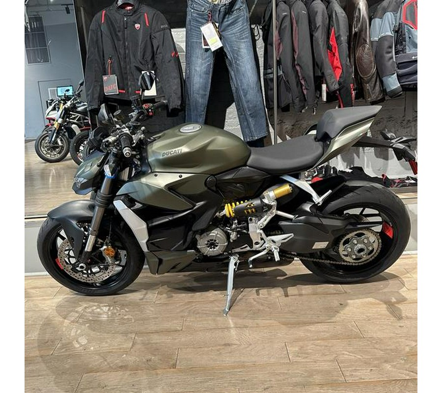 2023 Ducati Streetfighter V2 Storm Green