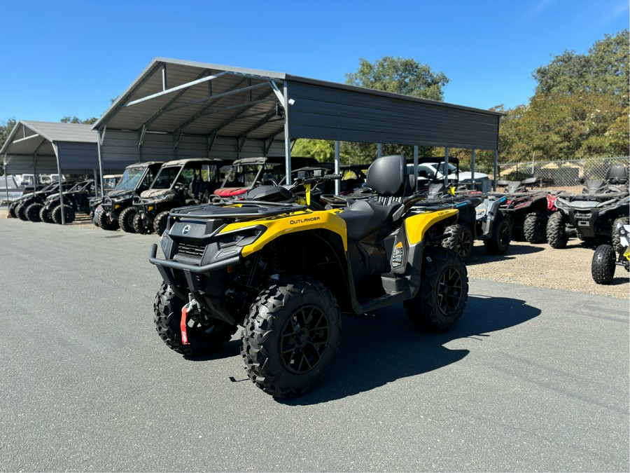 2024 Can-Am Outlander MAX XT 700